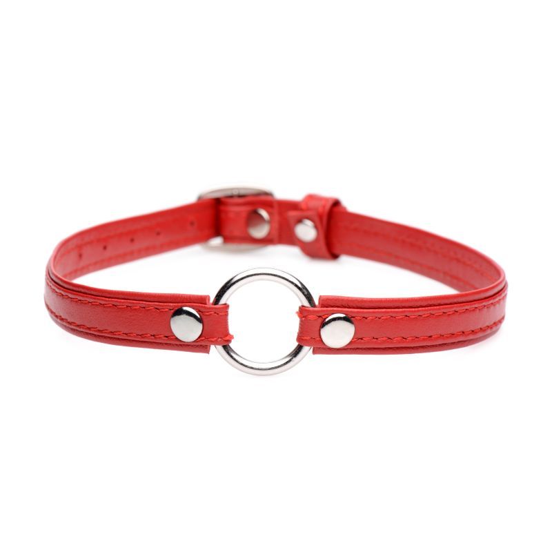 Fiery pet leather choker with ring in red, featuring a silver metal ring and adjustable snaps, perfect for stylish wear.