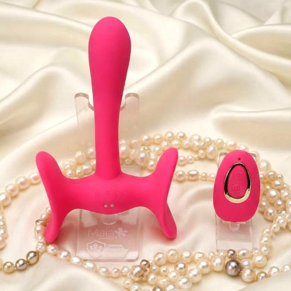 Maia PAISLEE -  16.5 cm USB Rechargeable Thigh Hold Vibrator with Wireless Remote
