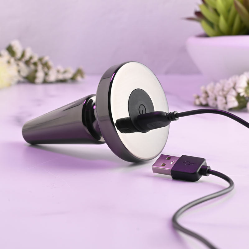 Evolved BEGINNER METAL PLUG - Black  11.2 cm USB Rechargeable Vibrating Butt Plug with charging cable.