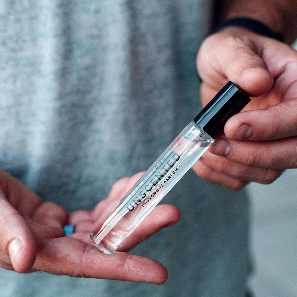 Eye Of Love Unscented Pheromone Perfume - 10 ml - Unscented Pheromone Cologne for Men to attract Women - 10 ml Spray.
