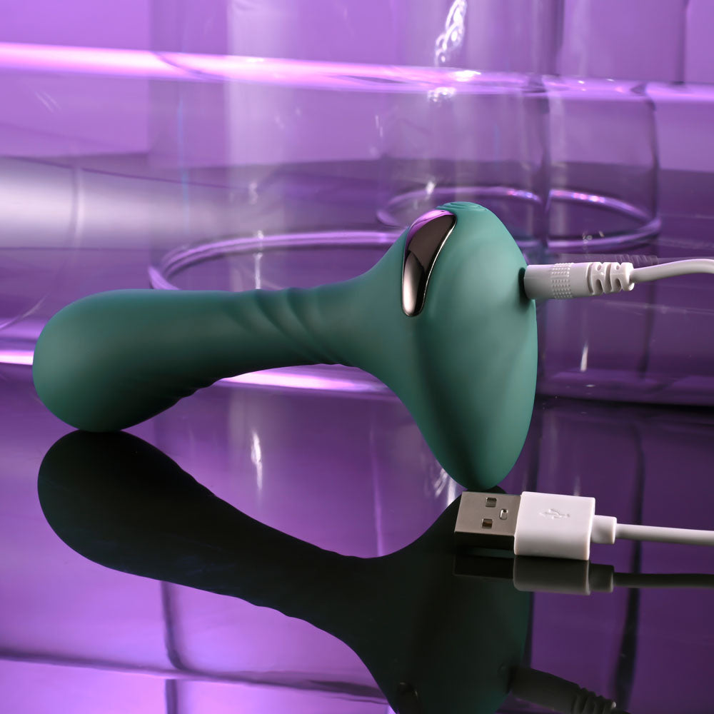 Gender X GOES ANYWHERE - 12.4 cm USB Rechargeable Vibrator charging, ergonomic design for ultimate comfort and pleasure.