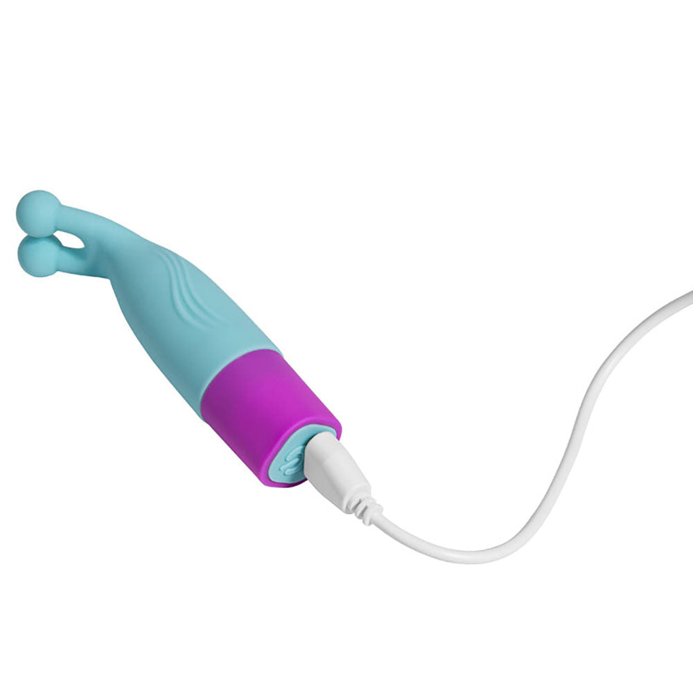 Maia MACI - Light  8.9 cm USB Rechargeable Bullet with magnetic charger for intimate essentials.