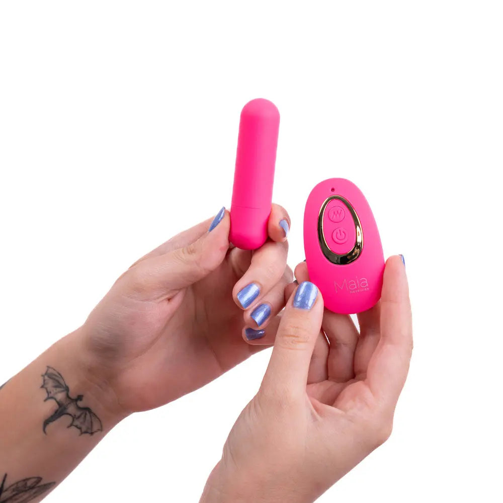 Maia JESSI Remote -  7.6 cm USB Rechargeable Bullet with Wireless Remote Maia Toys Discreet Intimate Essentials.