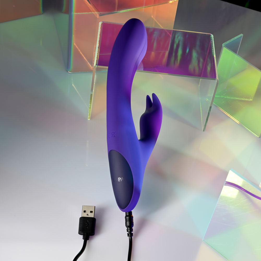 Selopa POSEABLE BUNNY - 21 cm USB Rechargeable Poseable Rabbit Vibrator in vibrant design with USB cable.