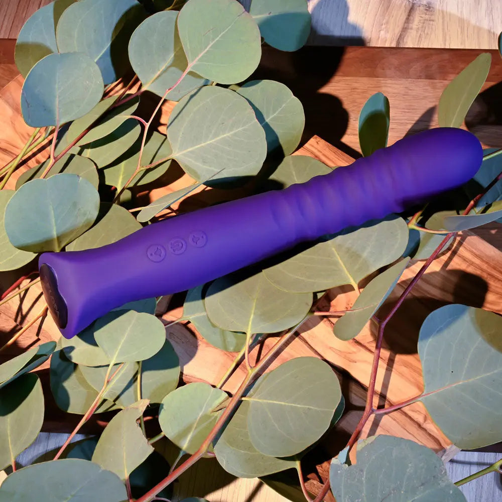 Selopa TRIXXXIE -  22.2 cm USB Rechargeable Vibrator Selopa Discreet Intimate Essentials.