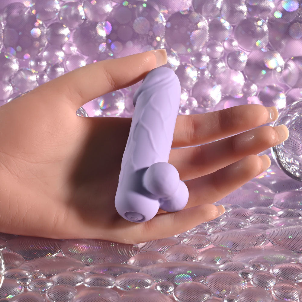 Selopa BALLSY BULLET -  9.2 cm USB Rechargeable Bullet in a hand, showcasing its silicone design and vibrant color.