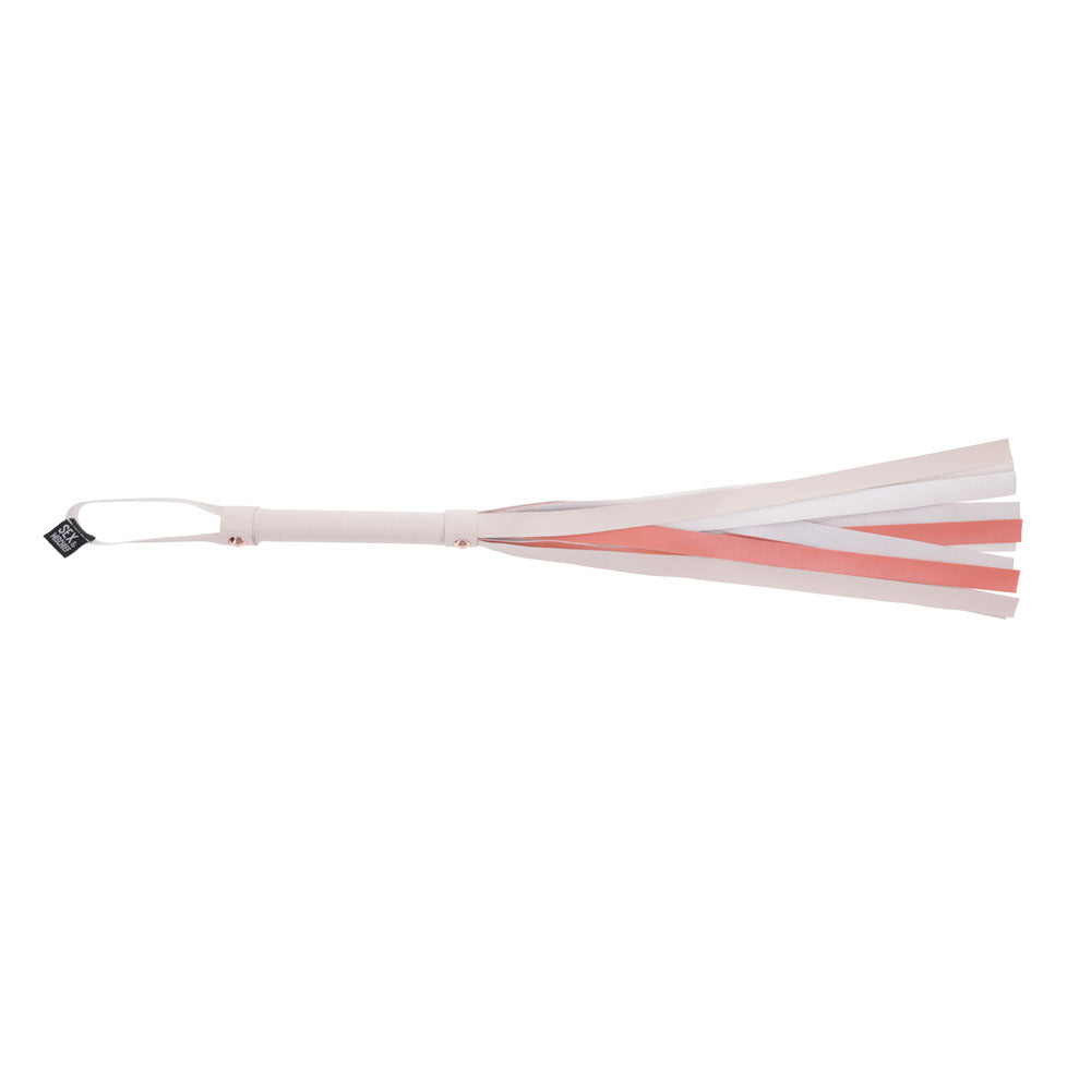 Sex & Mischief Peaches n CreaMe Stripe Flogger - Peach 80 cm Flogger Whip in playful peach and white colors.