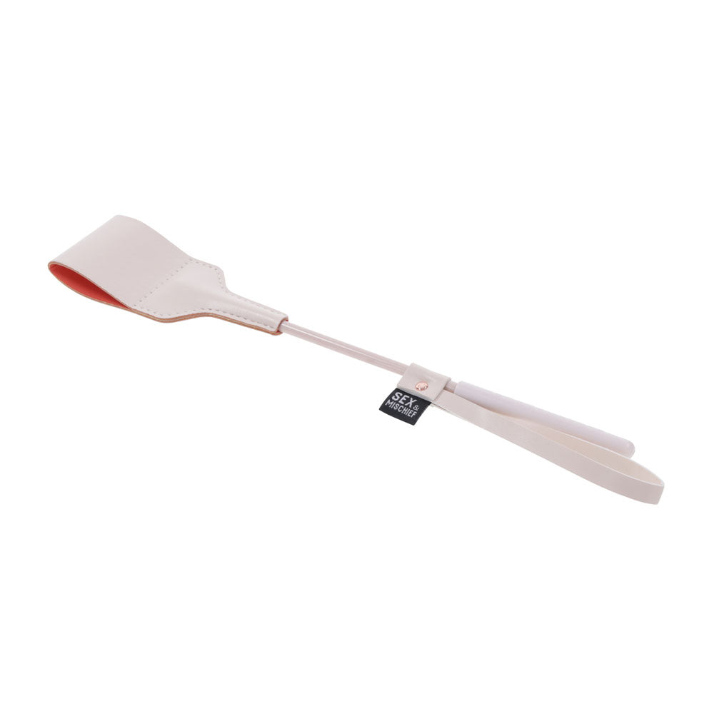 Sex & Mischief Peaches n CreaMe Riding Crop - Peach 30 cm Crop Whip in faux leather with peach color accent.
