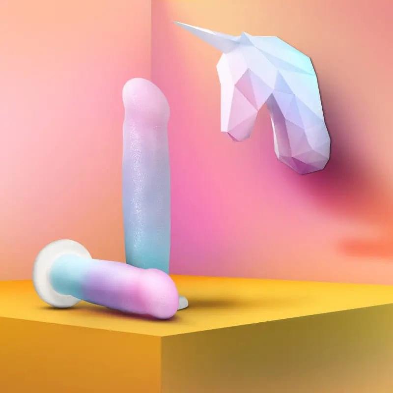 Avant - D17 - Lucky - Rainbow 20.3 cm Dong Blush Novelties Discreet Intimate Essentials.
