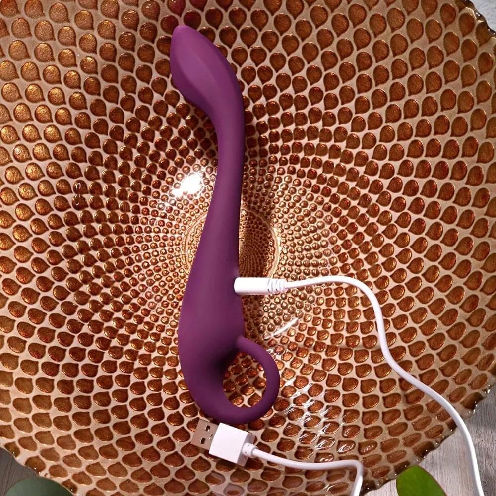 Evolved LOCHNESS G -  19 cm USB Rechargeable Vibrator Evolved Discreet Intimate Essentials.