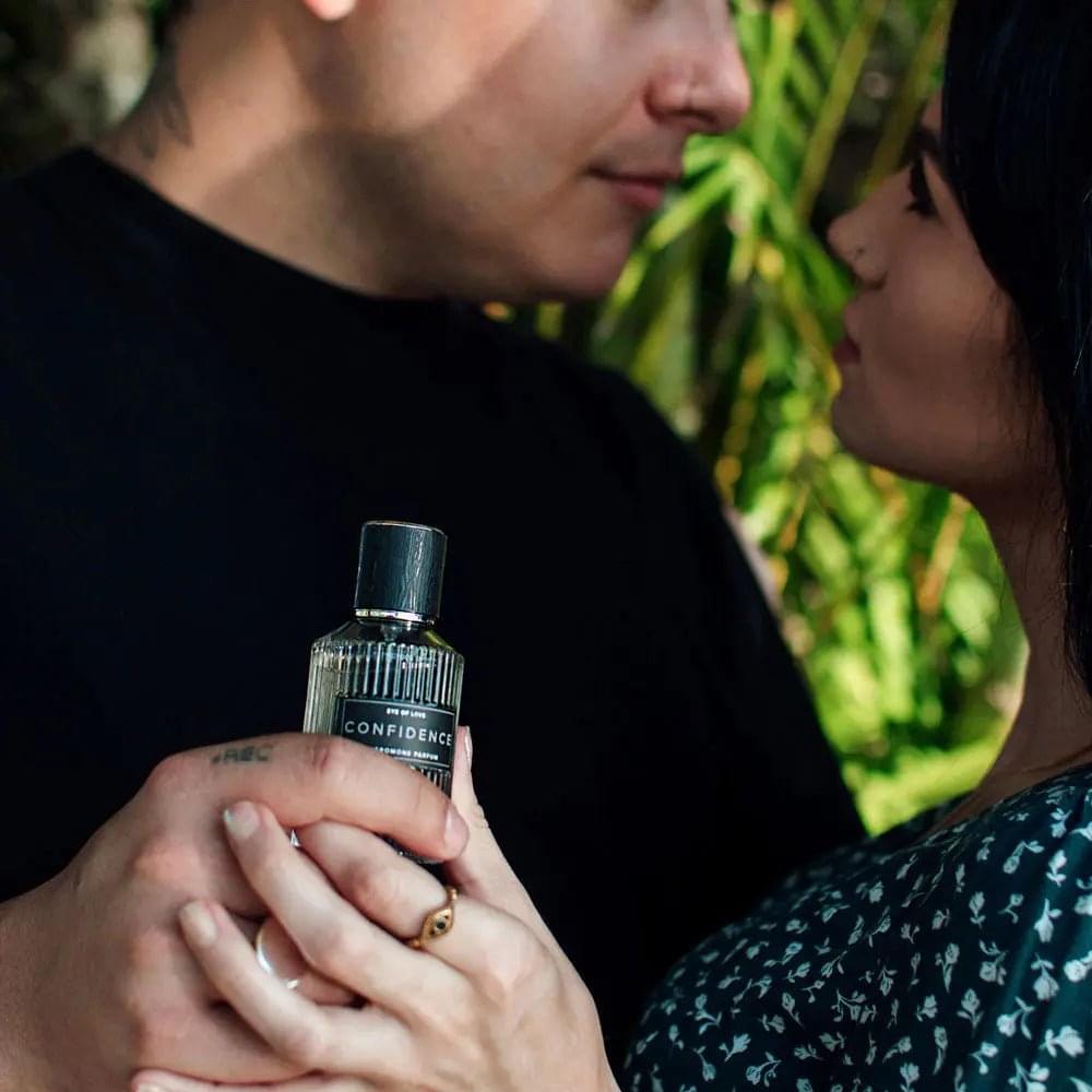 Eye Of Love Confidence Pheromone Cologne - 50 ml - Citrus Musk Scented Pheromone Cologne for Men to attract Women - 50 ml Spray Eye Of Love Discreet Intimate Essentials.