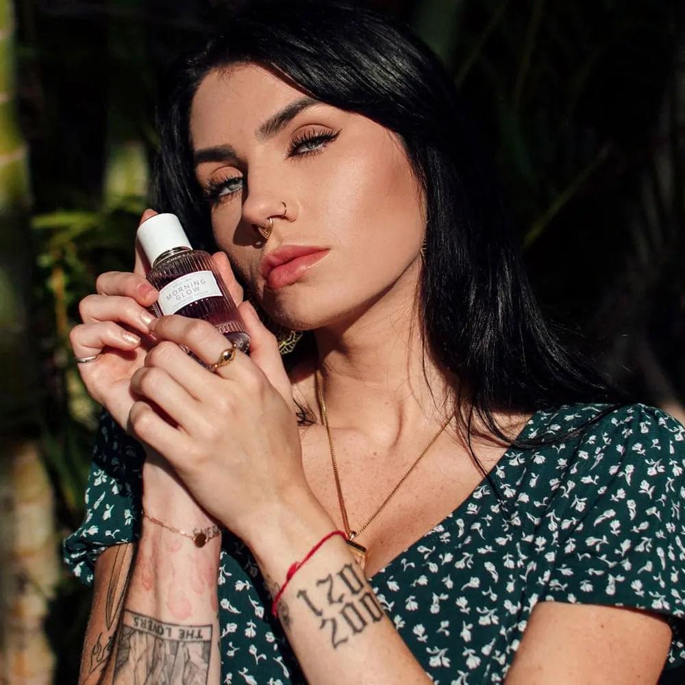 Eye Of Love Morning Glow Pheromone Perfume - 50 ml - Energising Pheromone Perfume for Women to attract Men - 50 ml Spray Eye Of Love Discreet Intimate Essentials.