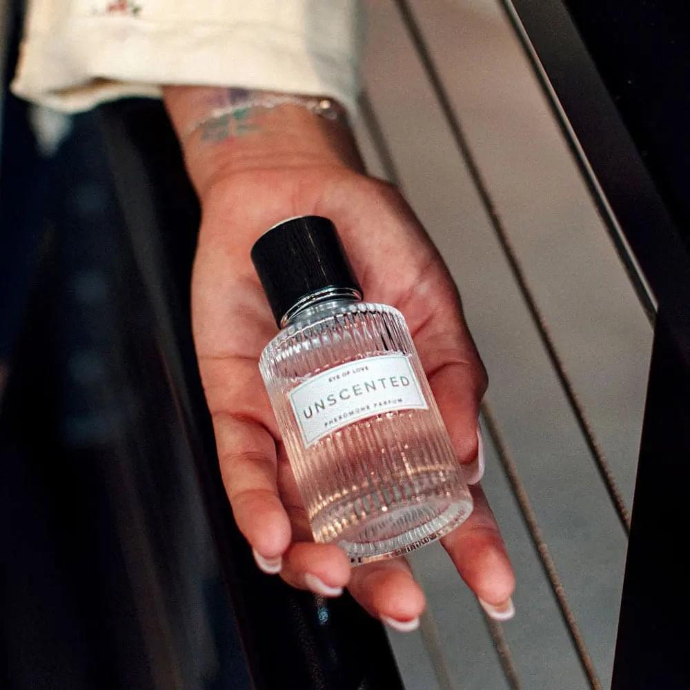 Eye Of Love Unscented Pheromone Perfume - 50 ml - Unisex Pheromone Perfume - 50 ml Spray Eye Of Love Discreet Intimate Essentials.
