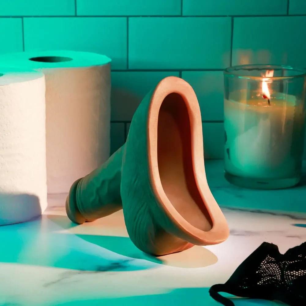Gender X STAND TO PEE - Dark -  Realistic Stand-To-Pee Funnel Gender X Discreet Intimate Essentials.