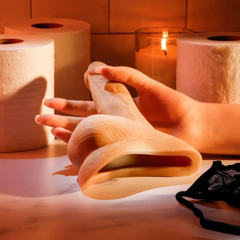 Gender X STAND TO PEE - Light -  Realistic Stand-To-Pee Funnel Gender X Discreet Intimate Essentials.