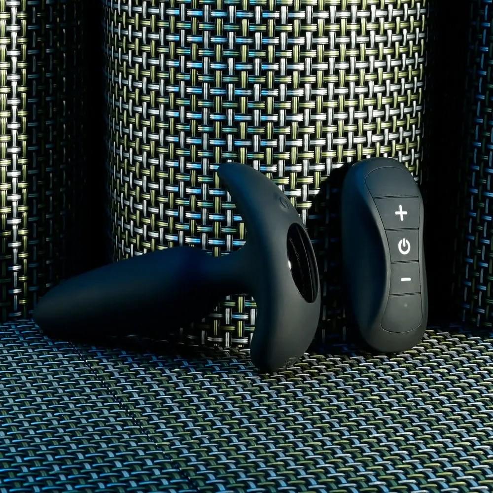 Selopa  BEAUTY -  11.3 cm USB Rechargeable Vibrating Butt Plug with Wireless Remote Selopa Discreet Intimate Essentials.