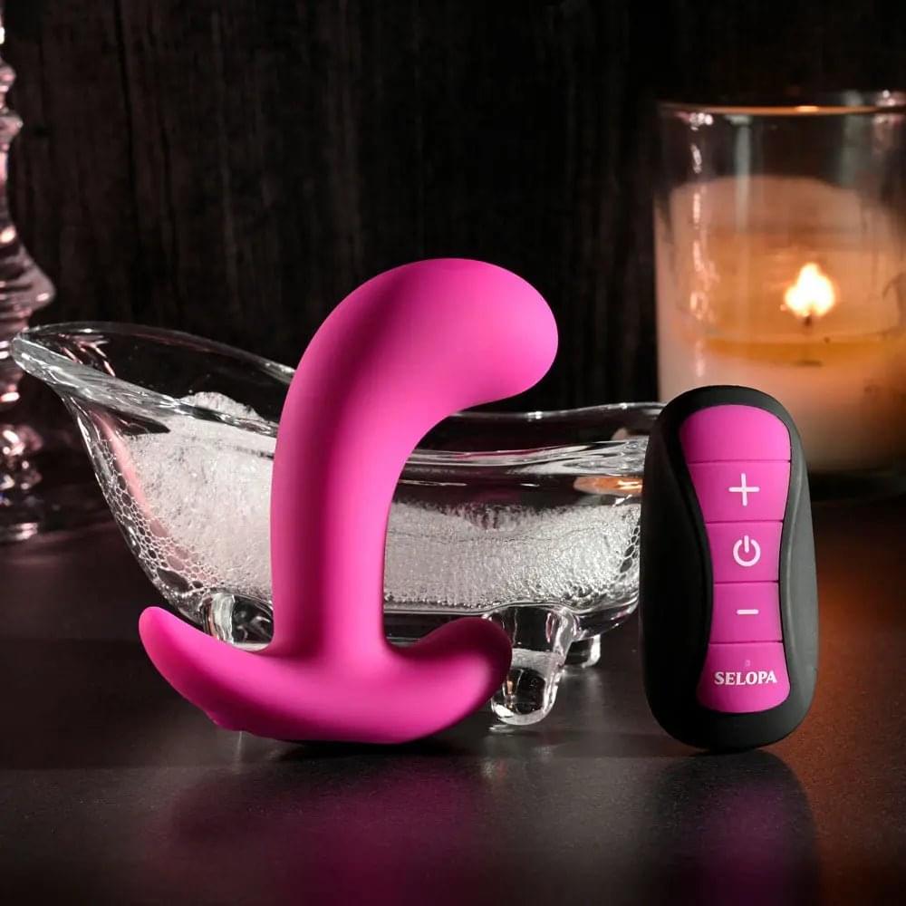 Selopa HOOKING UP -  9.5 cm USB Rechargeable Vibrator with Wireless Remote Selopa Discreet Intimate Essentials.