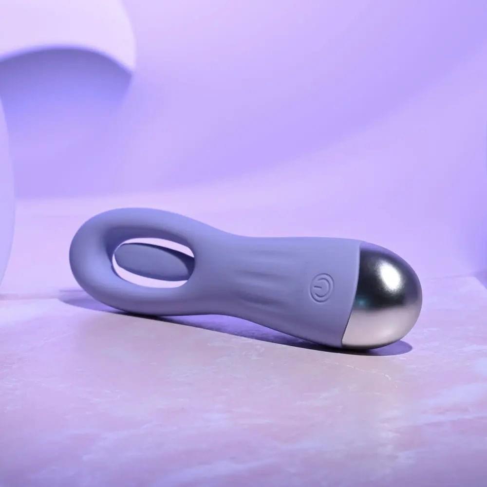 Selopa IN A FLAP -  15 cm USB Rechargeable Flicking Stimulator Selopa Discreet Intimate Essentials.