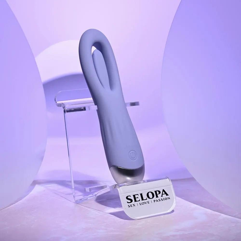 Selopa IN A FLAP -  15 cm USB Rechargeable Flicking Stimulator Selopa Discreet Intimate Essentials.